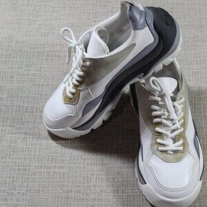 Valentino Garavani Wm Size 9.5 Gumboy White and Grey Trainers Athletic Shoes